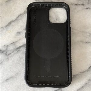 Speck pressiddio Black Rugged iPhone 13 Case with Enhanced Grip